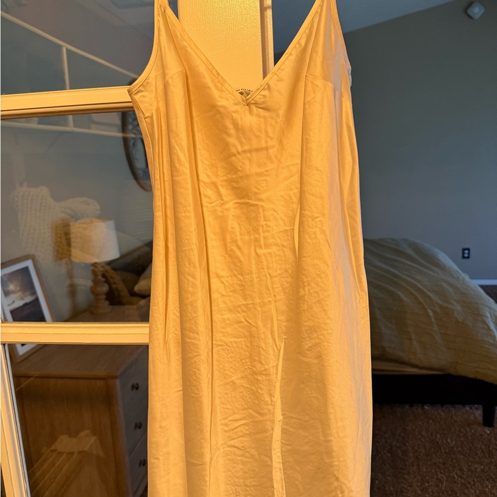 NWOT Guess Crochet Lace Dress in Cream - Picture 10 of 10